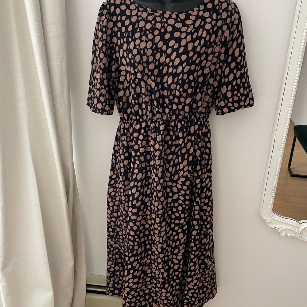 Maternity Elegant Black and Tan Patterned Dress